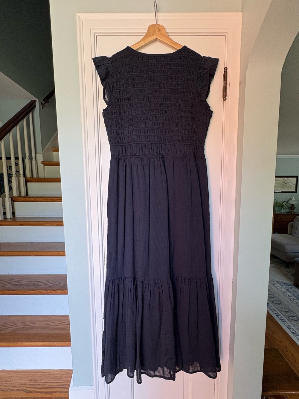 NWT Quince Organic Textured Cotton Smocked V-Neck Midi Dress Sz Small - Picture 3 of 8
